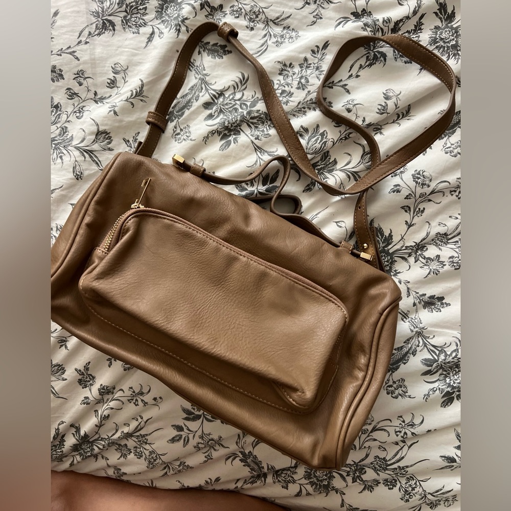 Forever21 | Taupe crossbody / shoulder duffle Bag